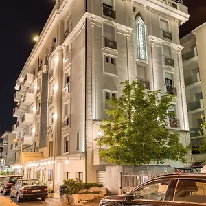 *** Hotel Augustus Italy